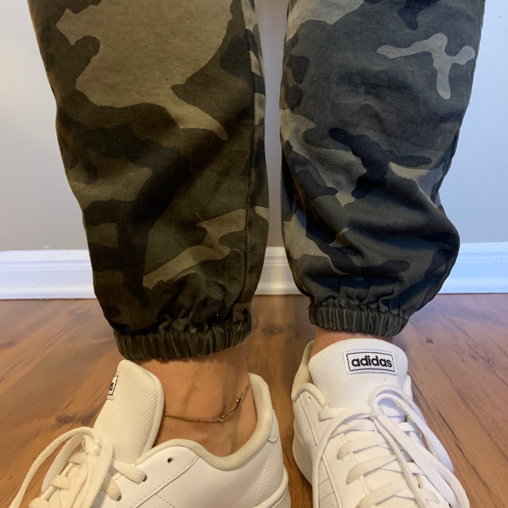 Cargo Pattern Fitted Pants - Picture 3 of 3